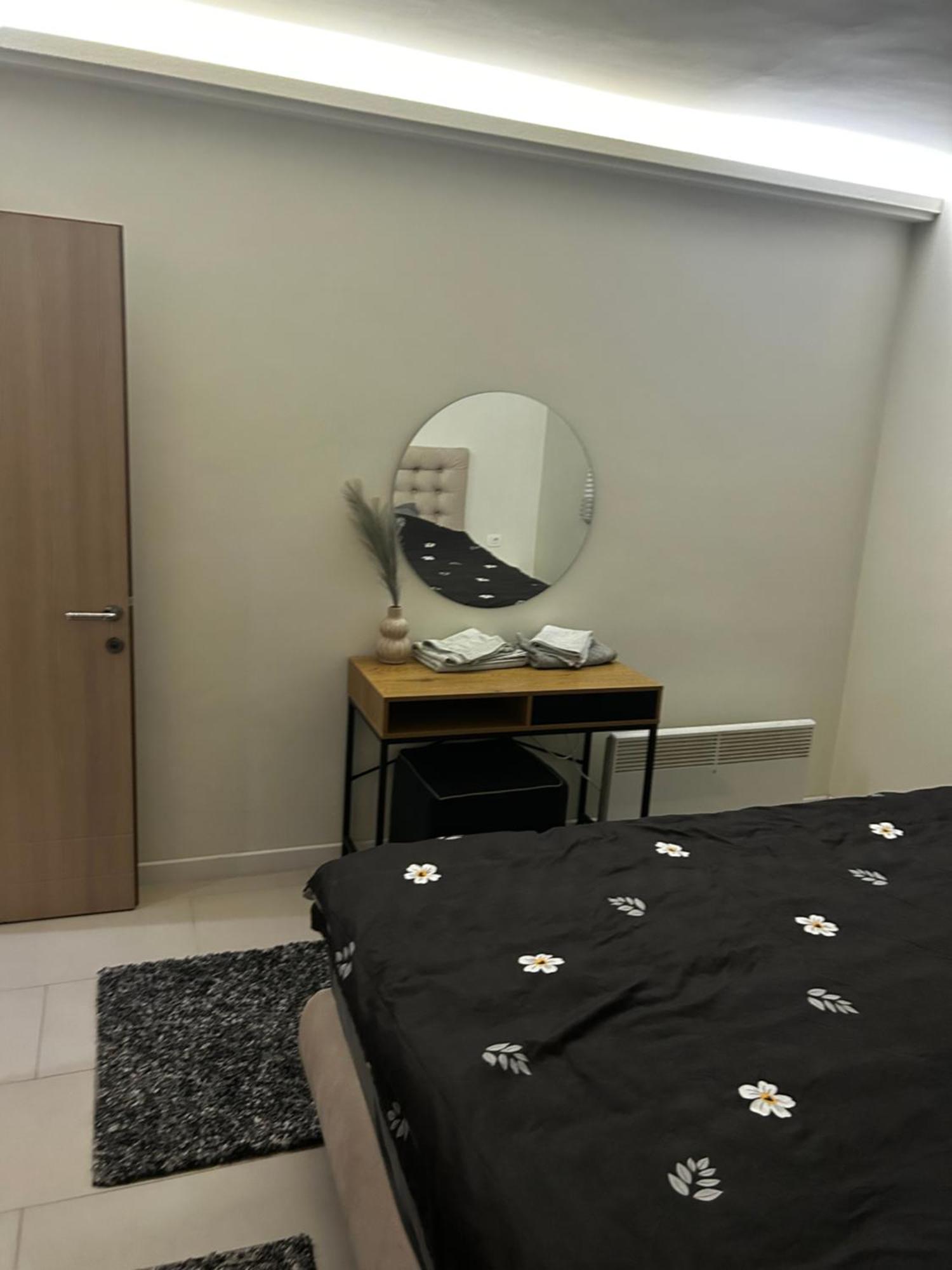 Anton Apartment Kočani Extérieur photo